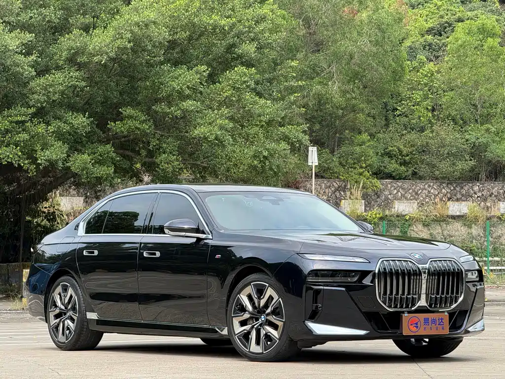 BMW 7 Series 7 2023 740Li Lead M Sport