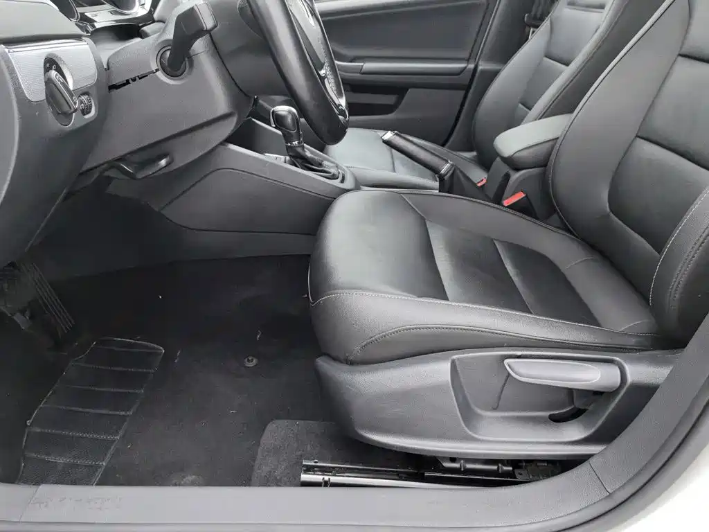 Volkswagen Sagitar — миниатюра 20
