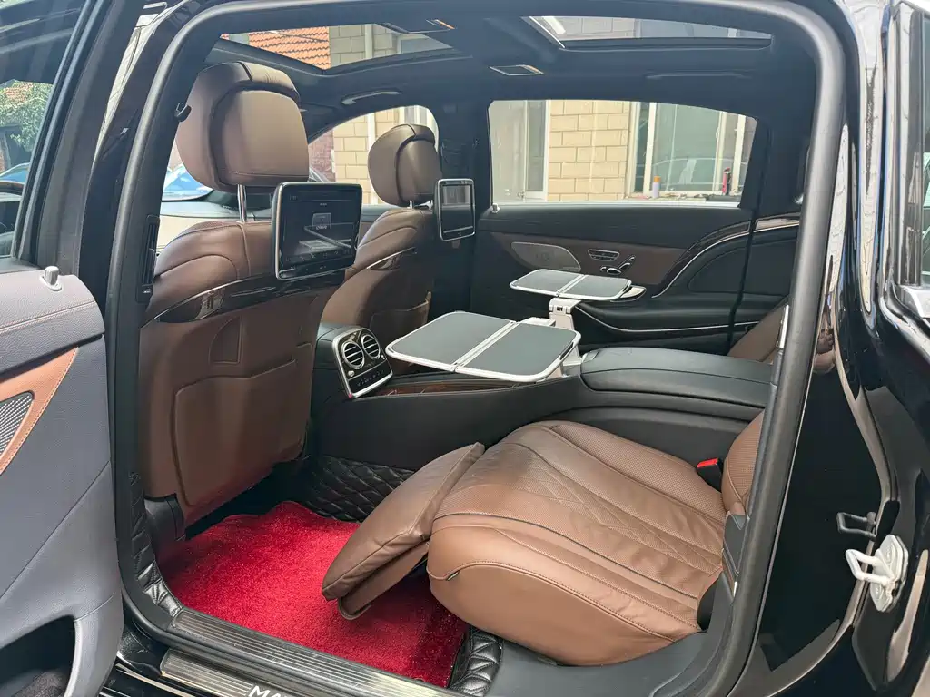 Mercedes-Benz S-Class — миниатюра 12