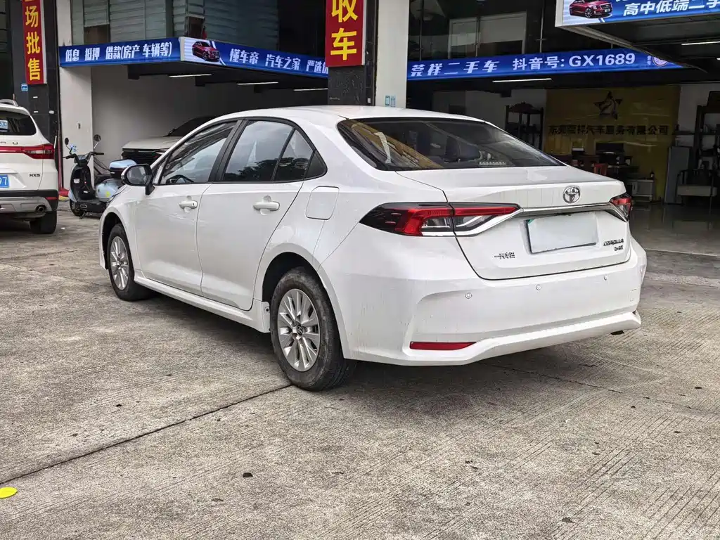 Toyota Corolla — миниатюра 15