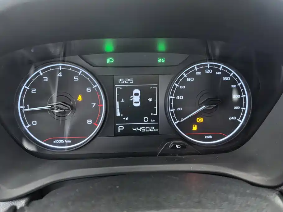 Geely Vision X3 — миниатюра 14