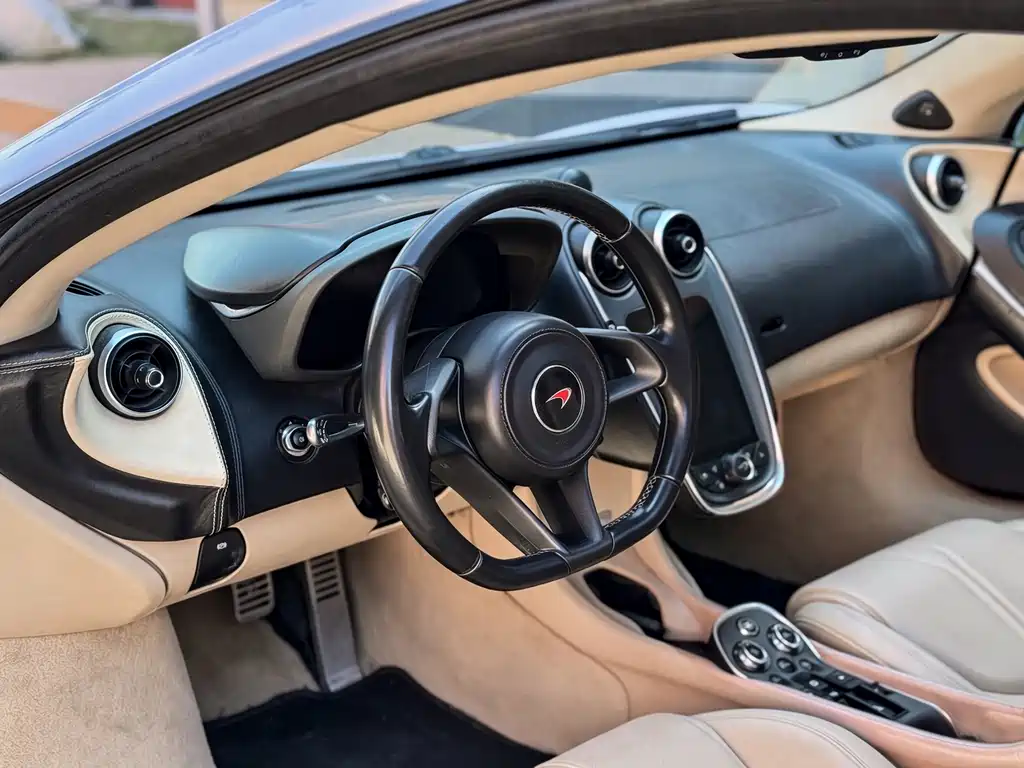 McLaren 570 — миниатюра 9
