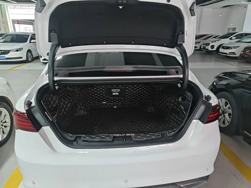 Geely Binrui — миниатюра 19