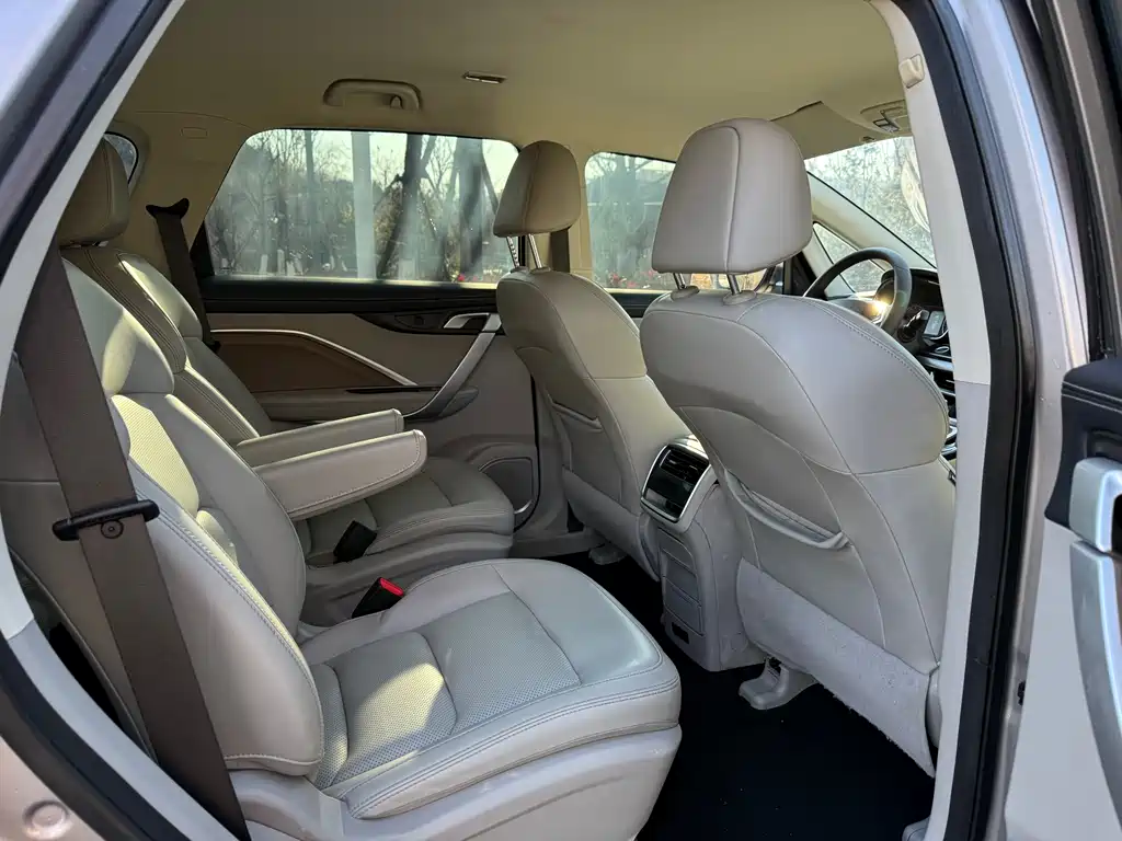 GEELY AUTOMOBILE JIAJIE