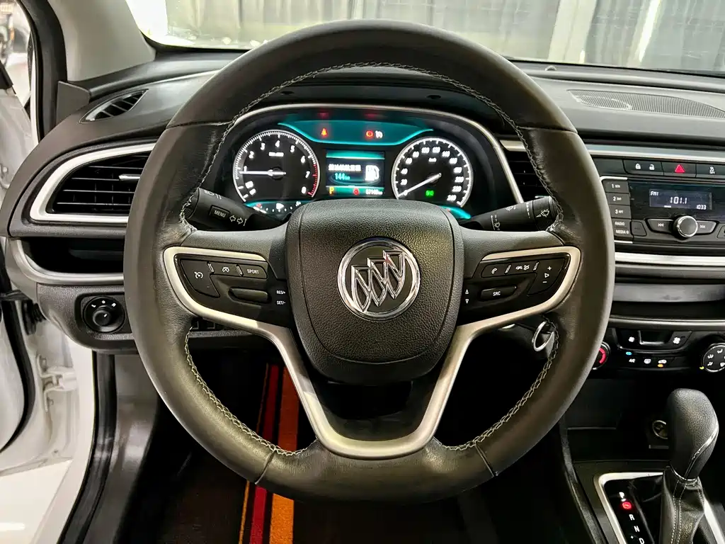 Buick Excelle — миниатюра 11