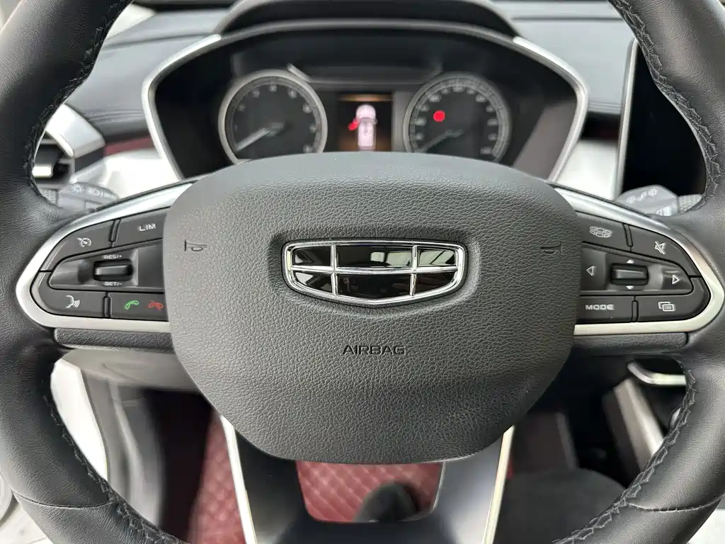 Geely Binyue — миниатюра 14