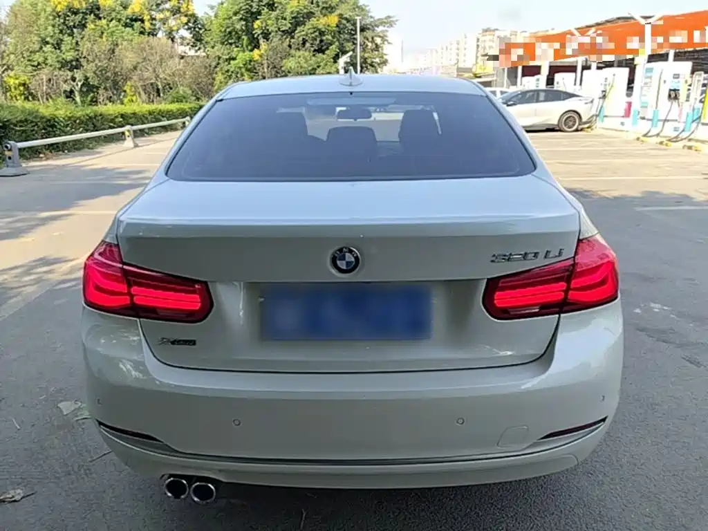 BMW 3 Series — миниатюра 6