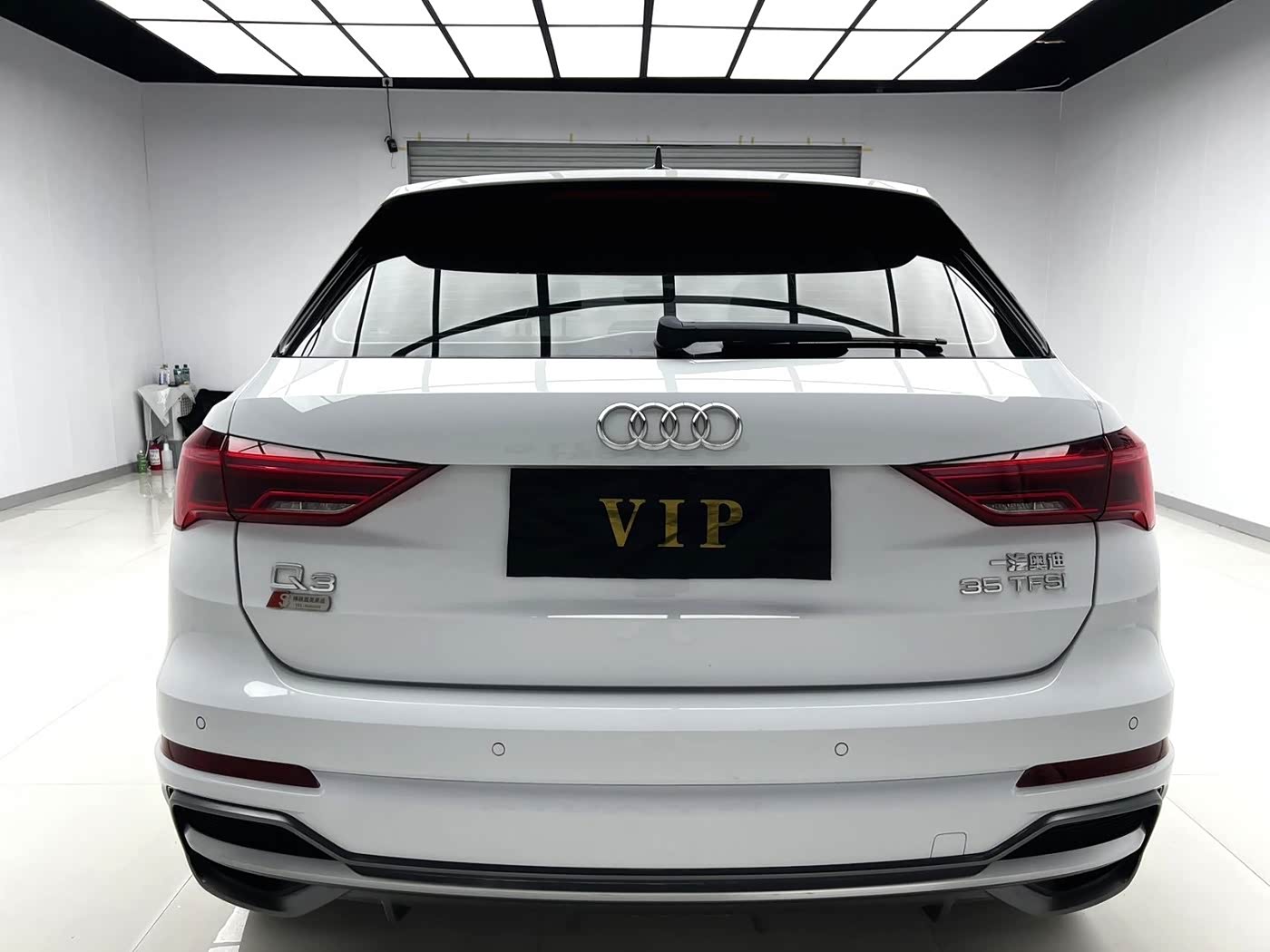 Audi Q3 1.4 л 2022 г. Белый, пробег 36000 км