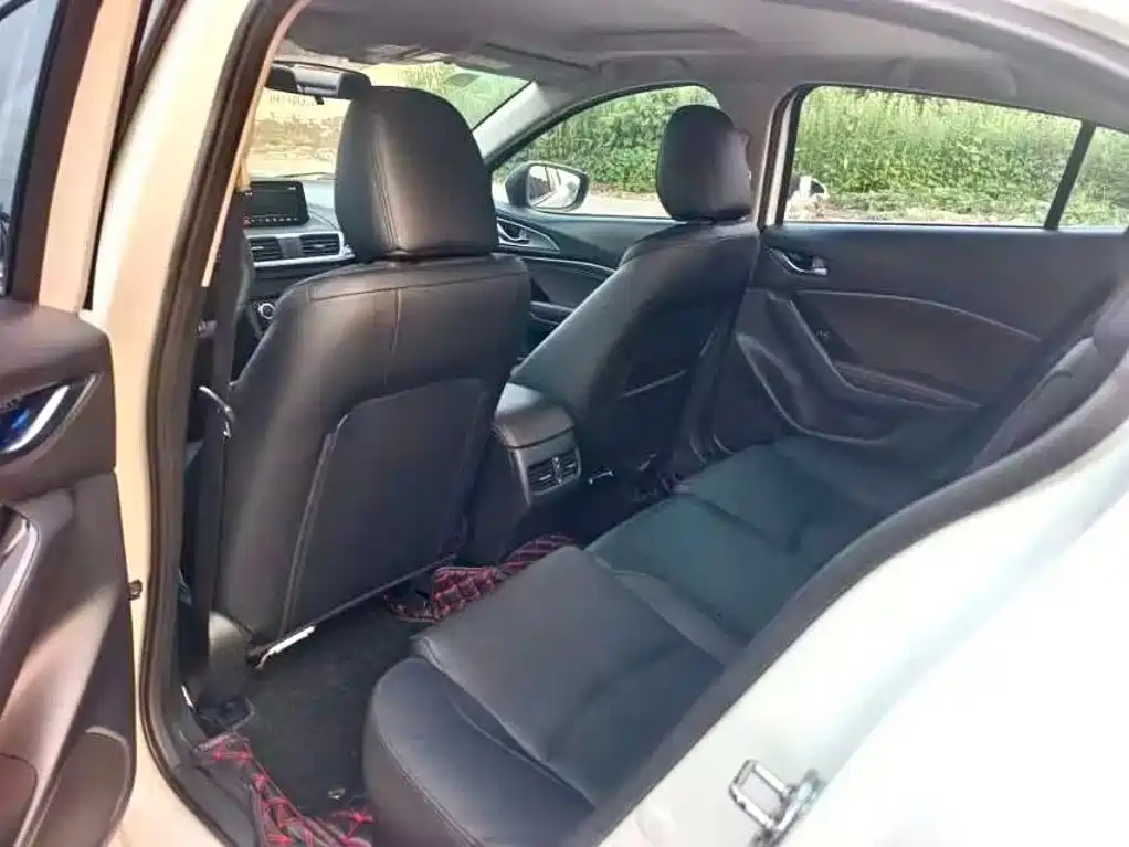 Mazda 3 Axela — миниатюра 4