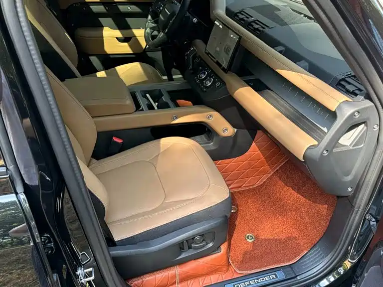 Land Rover Defender — миниатюра 15