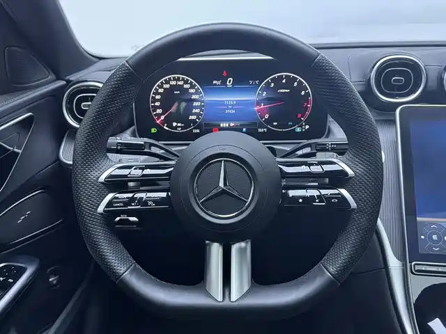 Mercedes-Benz C-Class — миниатюра 15
