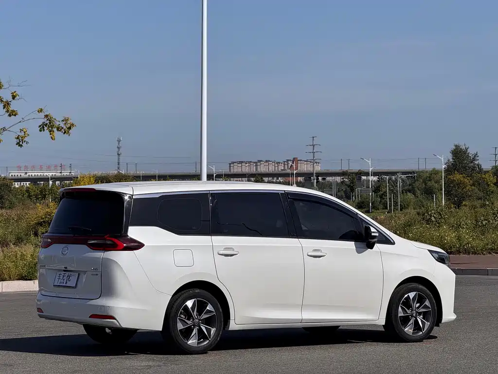 GAC Motor Trumpchi M6 — миниатюра 4