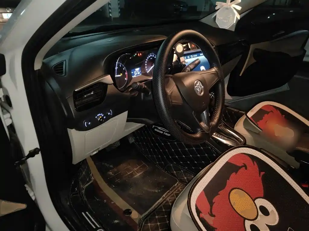 Buick Excelle — миниатюра 12