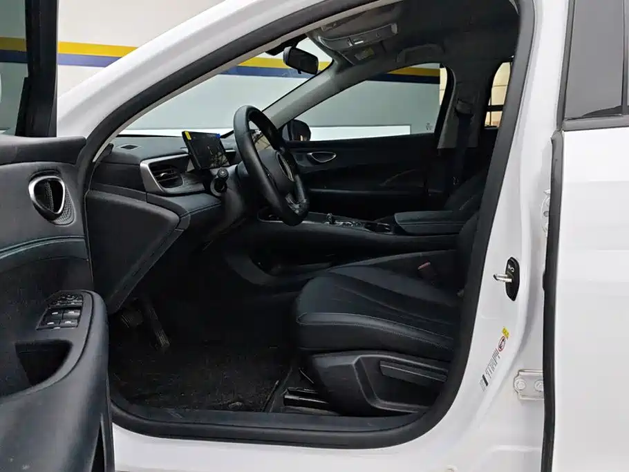 BYD Seal 05 DM-i — миниатюра 9