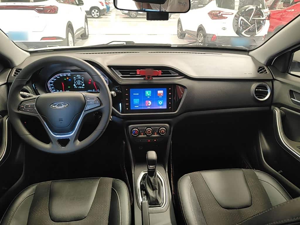 CHERY Tiggo 3x 1.5 л 2021 г. Белый, пробег 27000 км