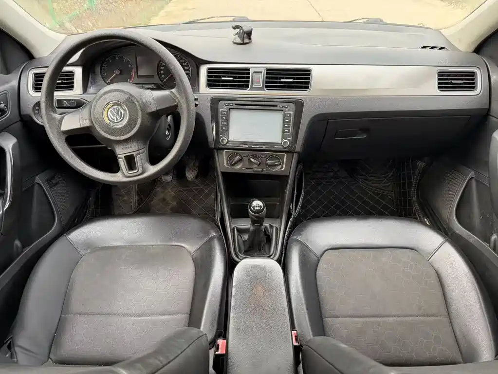 Volkswagen Santana — миниатюра 7