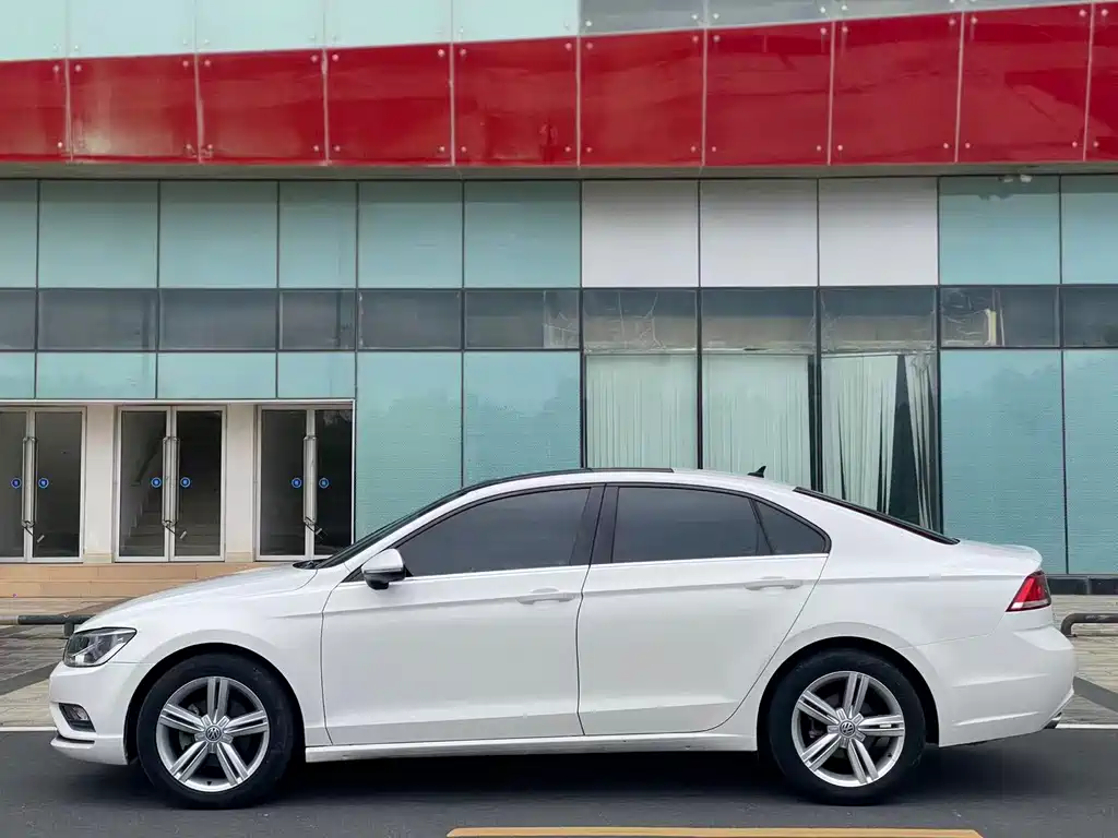 Volkswagen Lamando — миниатюра 3