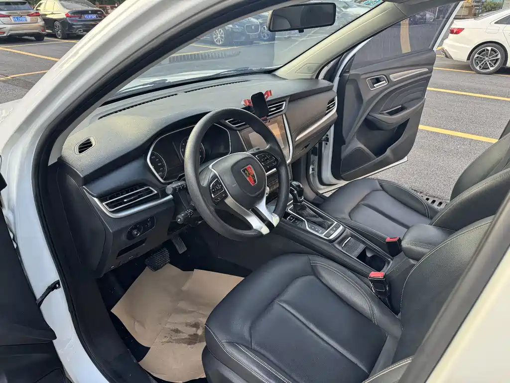 Roewe RX3 — миниатюра 10
