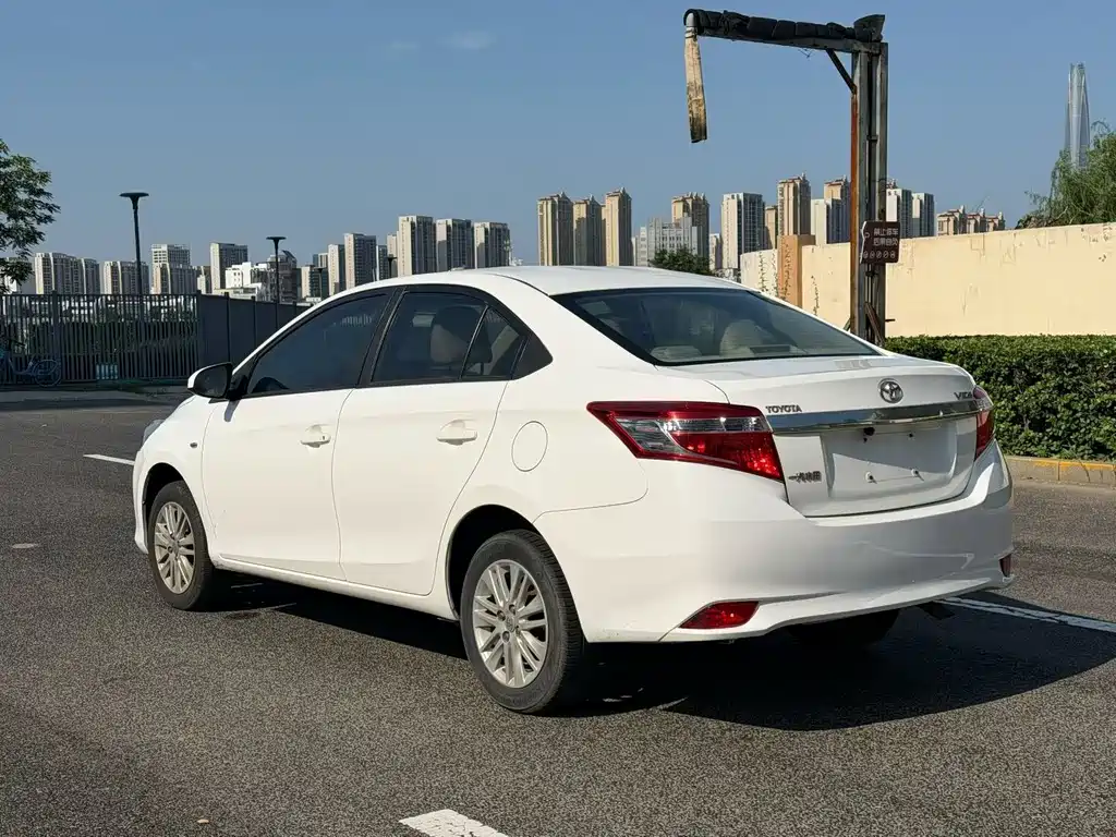 Toyota Vios — миниатюра 5