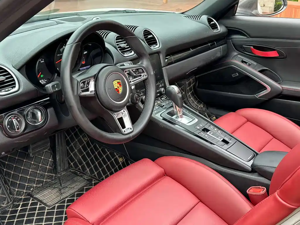 Porsche 718 2019 Boxster T 2.0T