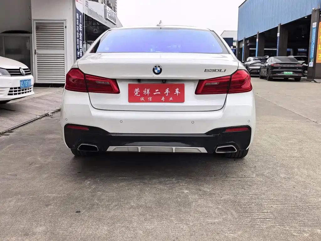 BMW 5 Series New Energy — миниатюра 26