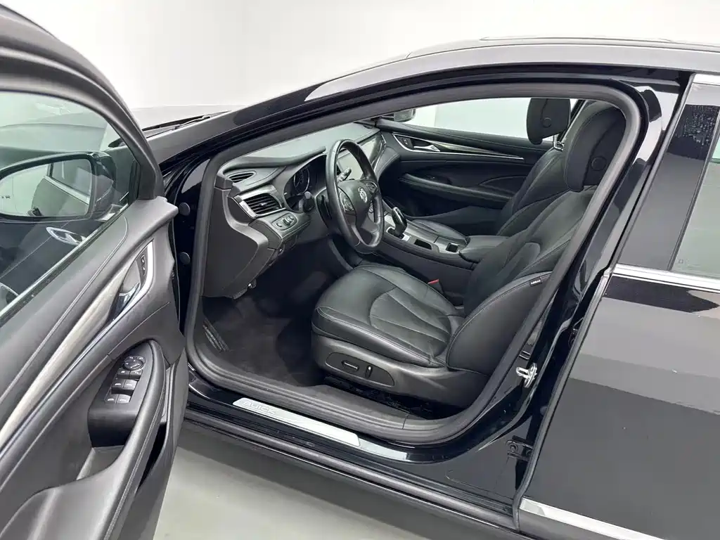 Buick LaCrosse — миниатюра 5