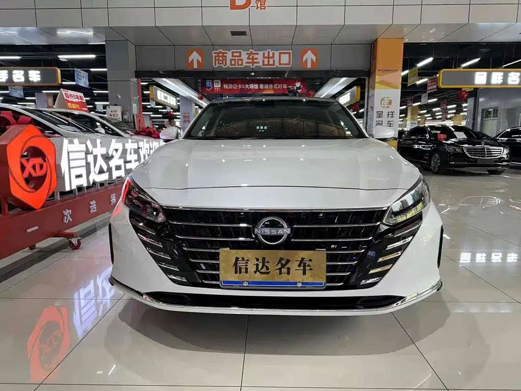 NISSAN TEANA