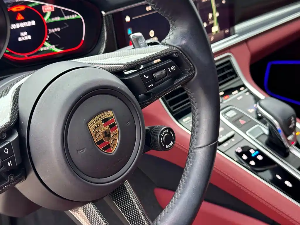 Porsche Panamera — миниатюра 11