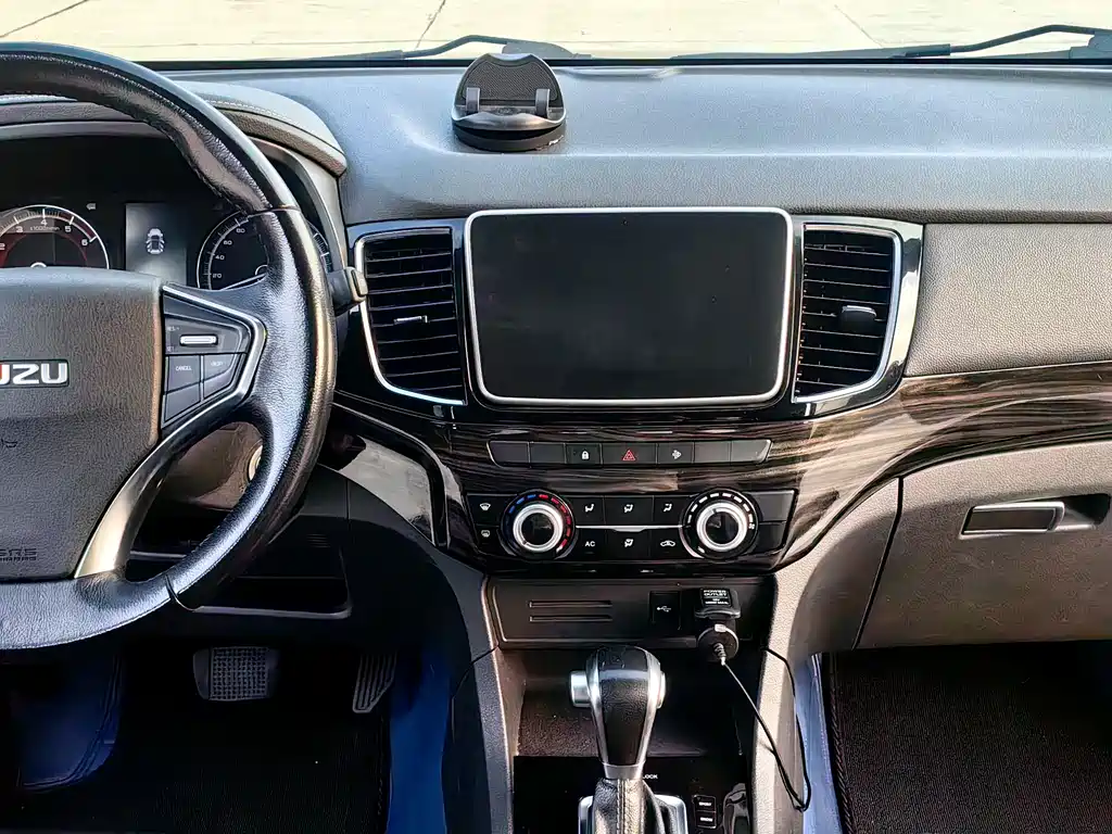 Isuzu Lingtuo — миниатюра 14