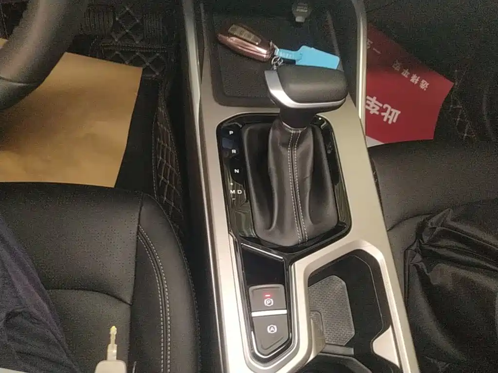 Geely Emgrand — миниатюра 14