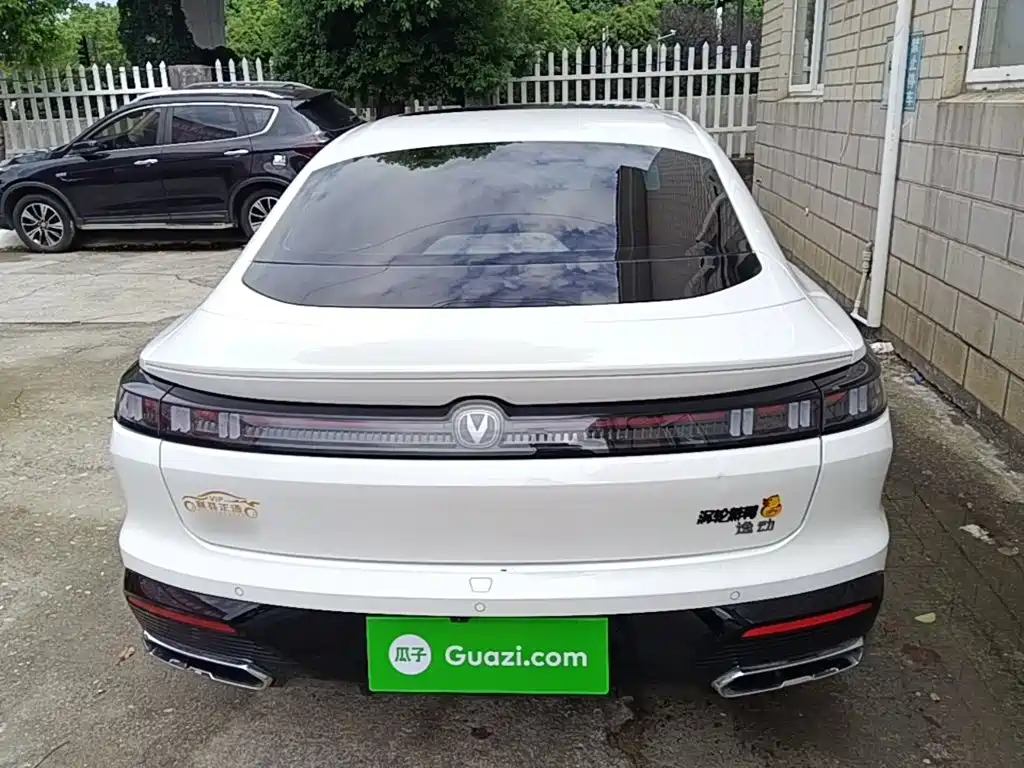 Changan Eado — миниатюра 6