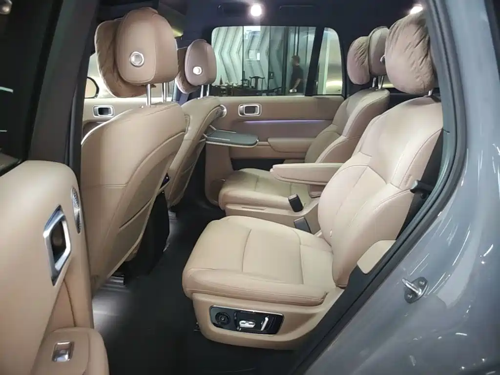 Li Auto Li L8 — миниатюра 17