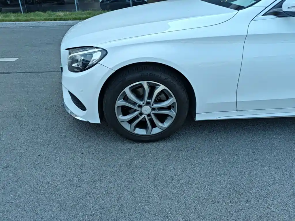 Mercedes-Benz C-Class — миниатюра 23