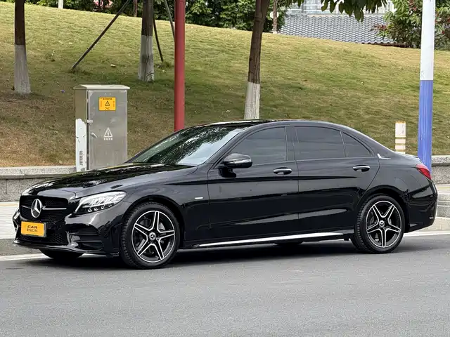 MERCEDES BENZ C CLASS