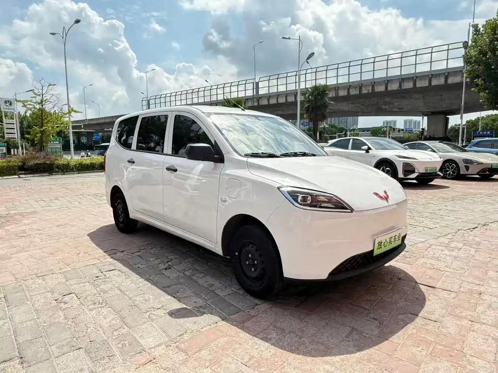 Wuling Hongguang EV — миниатюра 3
