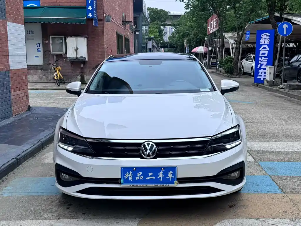 Volkswagen Lamando 2019 230TSI DSG VI
