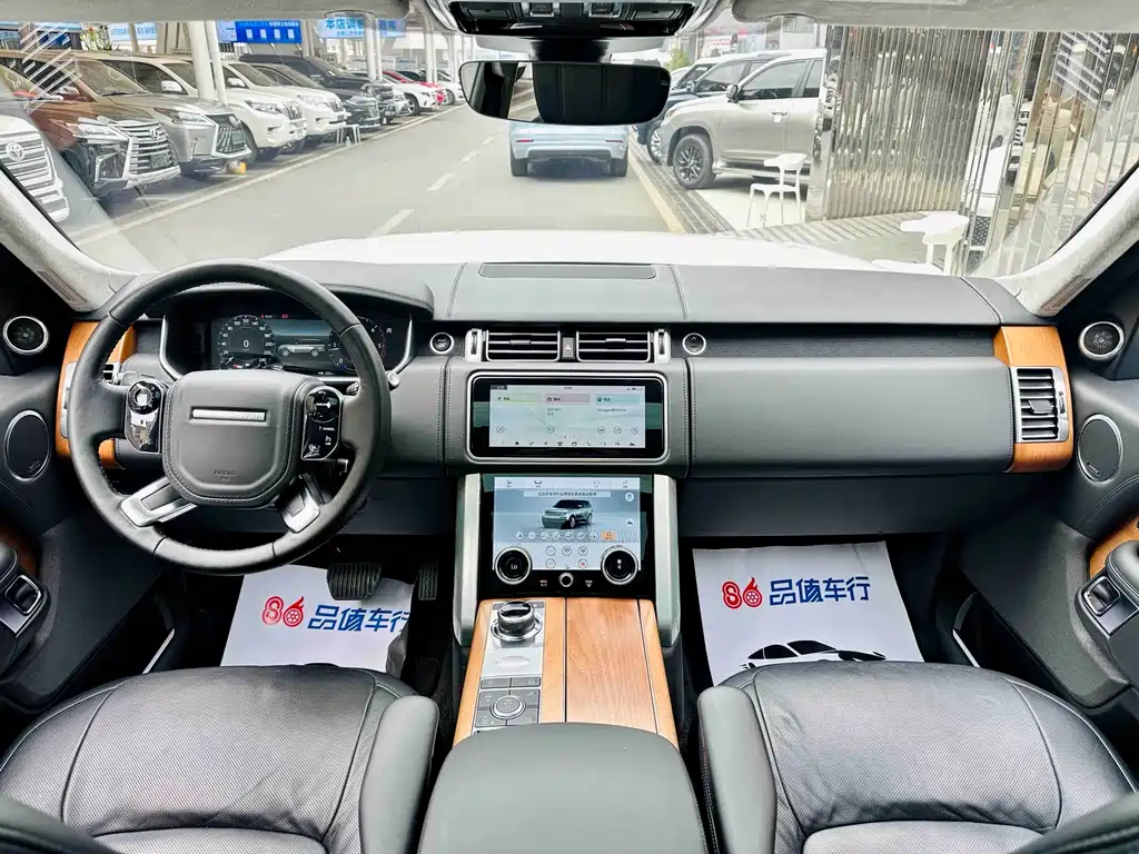 Land Rover Range Rover — миниатюра 6
