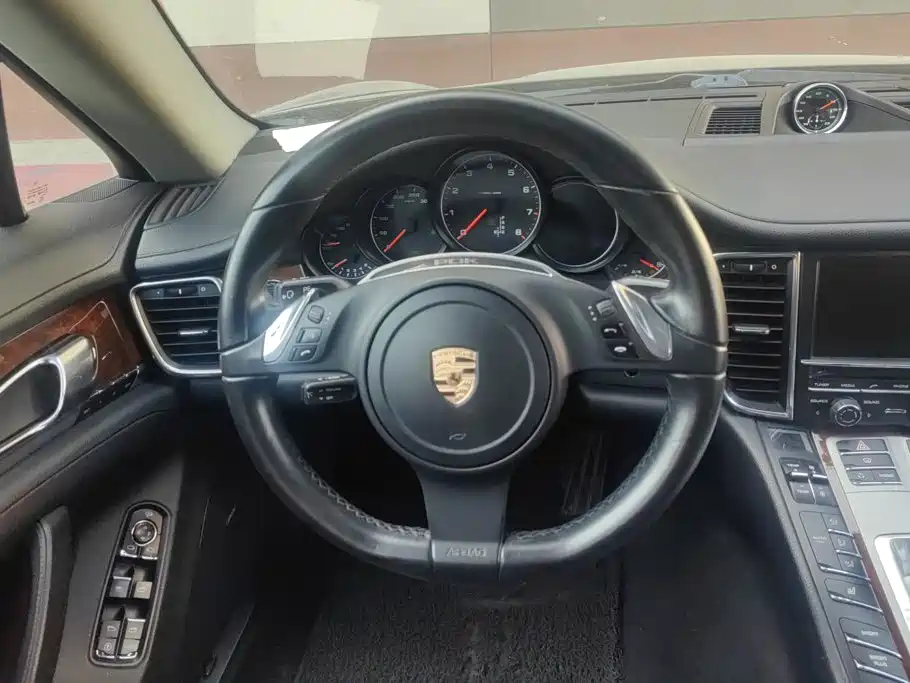Porsche Panamera — миниатюра 15