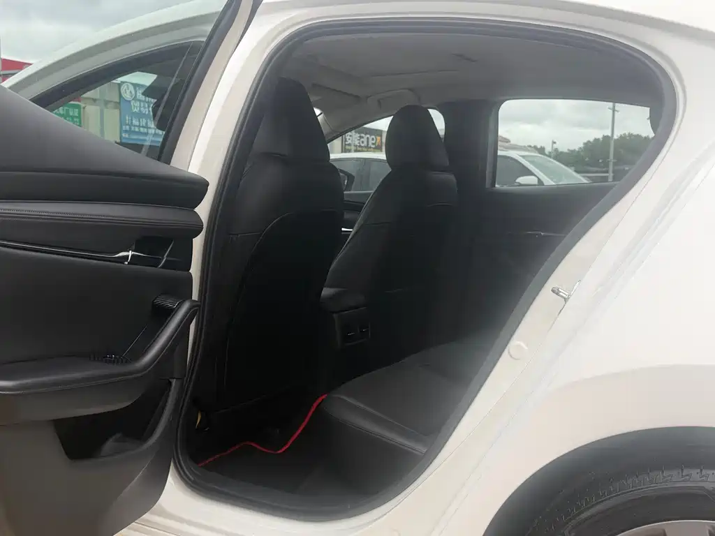 Mazda 3 Axela — миниатюра 14