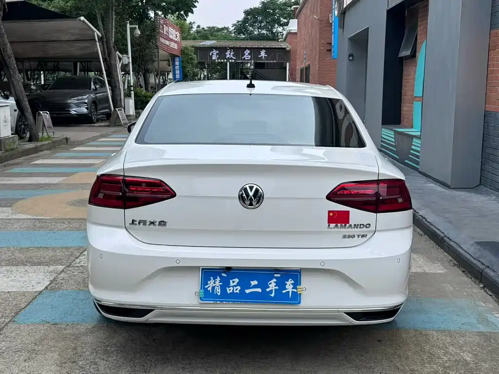 Volkswagen Lamando 2019 230TSI DSG VI