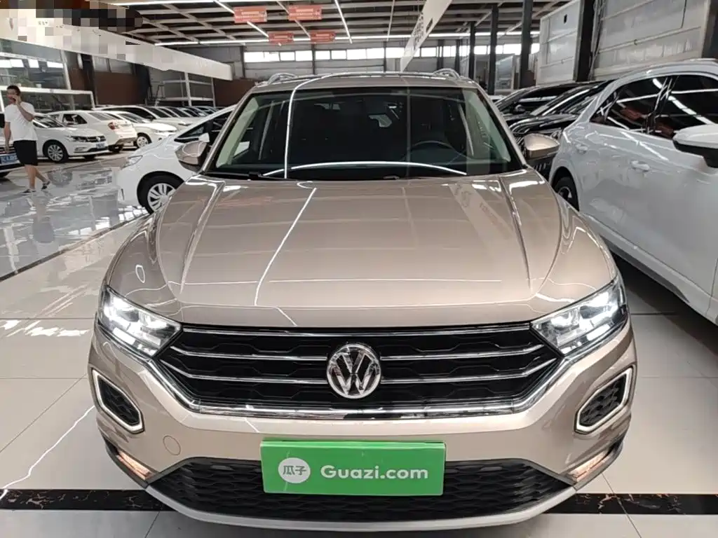 Volkswagen T-Roc — миниатюра 3