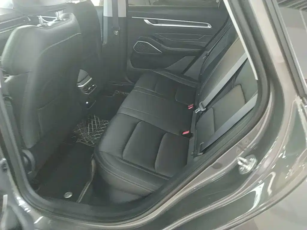 Geely Emgrand — миниатюра 17