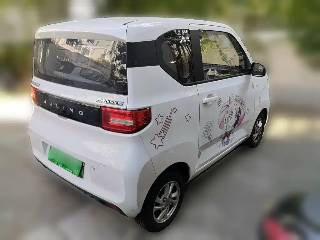 Wuling MINIEV — миниатюра 4