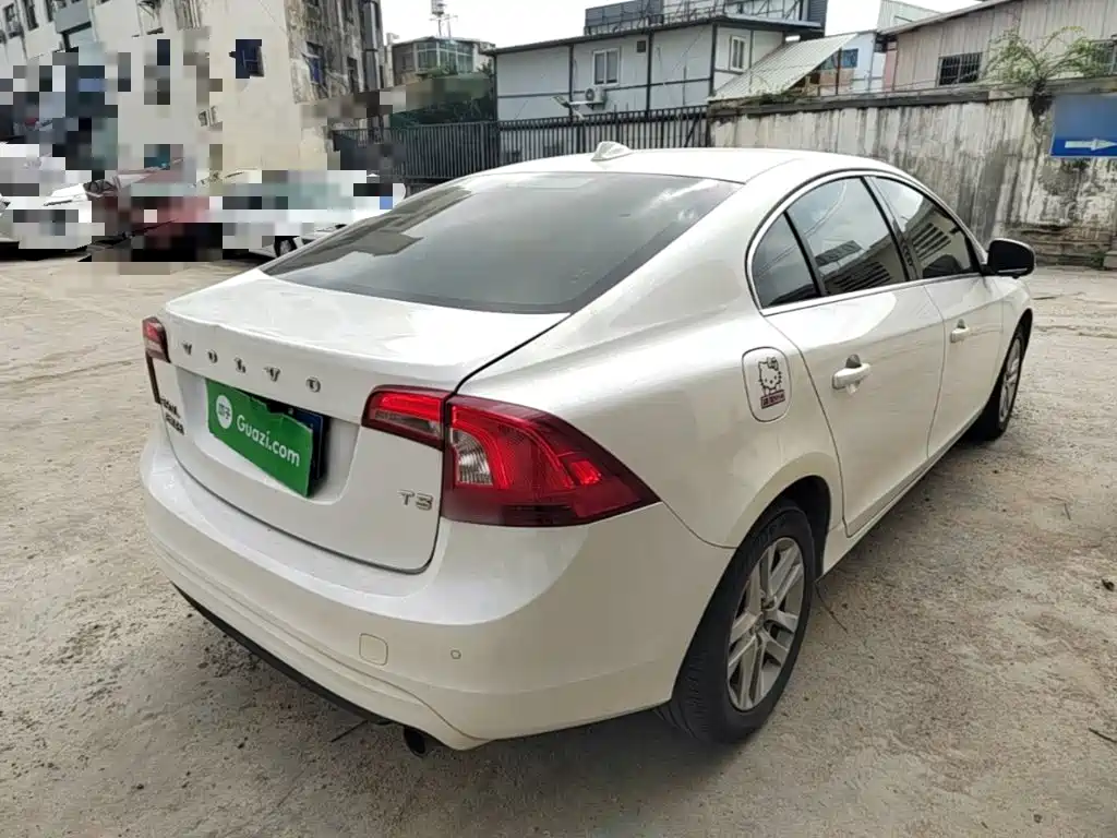 Volvo S60 — миниатюра 7