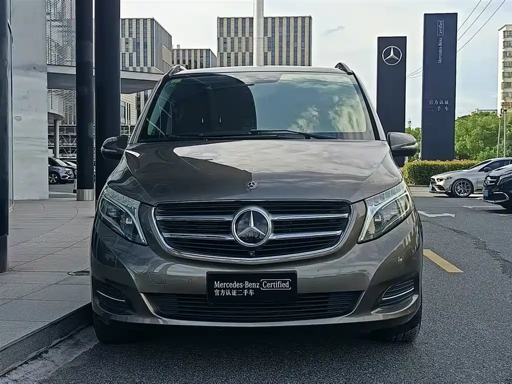 Mercedes-Benz V-Class V 2017 V 260 L Luxury Long Wheelbase