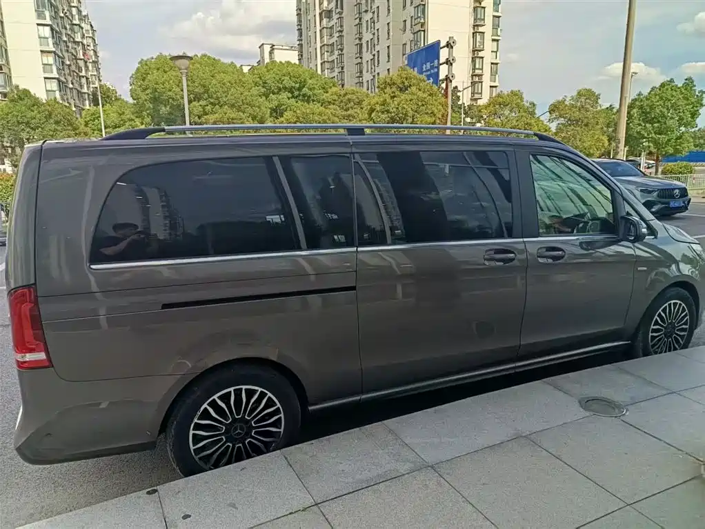 Mercedes-Benz V-Class V 2017 V 260 L Luxury Long Wheelbase