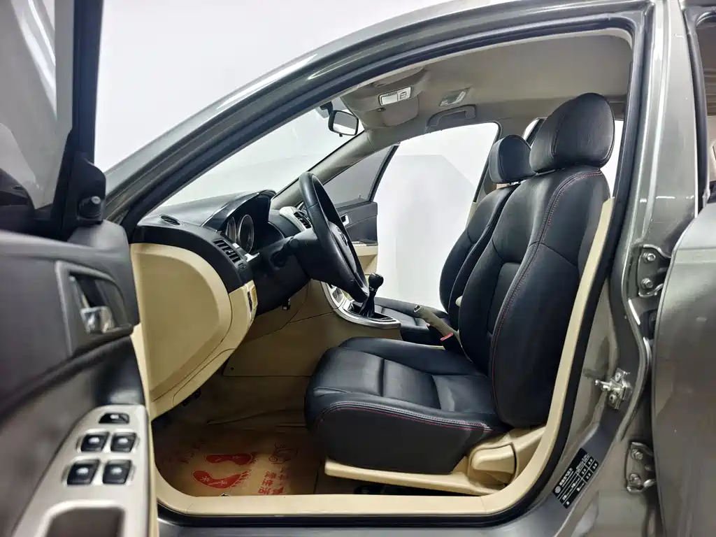 Zhonghua H330 — миниатюра 10