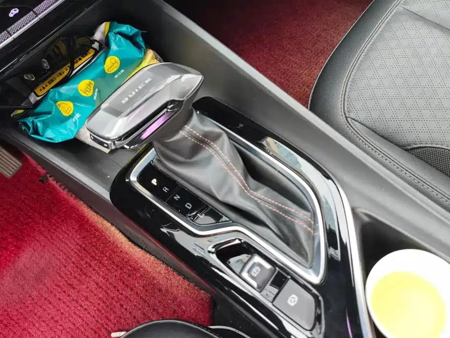 Buick Verano — миниатюра 16