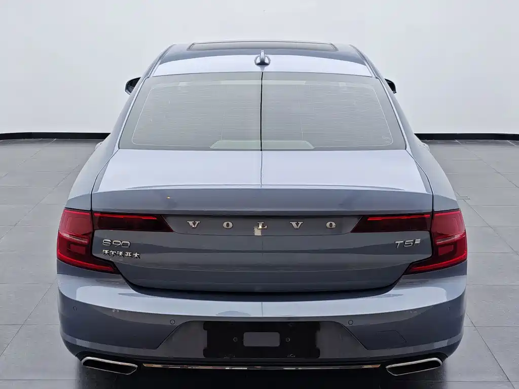 Volvo S90 — миниатюра 5