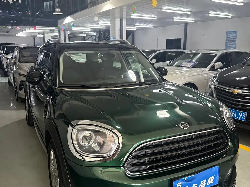 MINI COUNTRYMAN